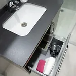 стилен и уютен в центъра *