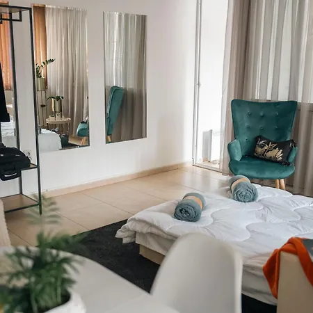 стилен и уютен в центъра * Βάρνα